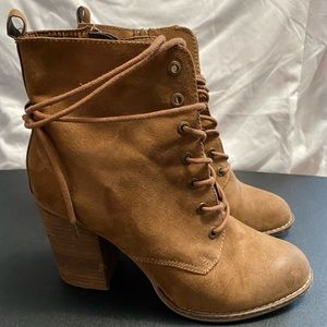 Suede tan booties